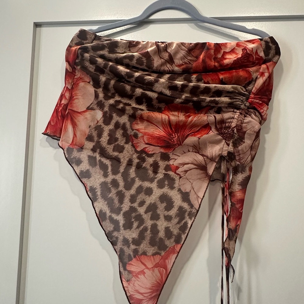 Floral and Leopard Print Cropped Top